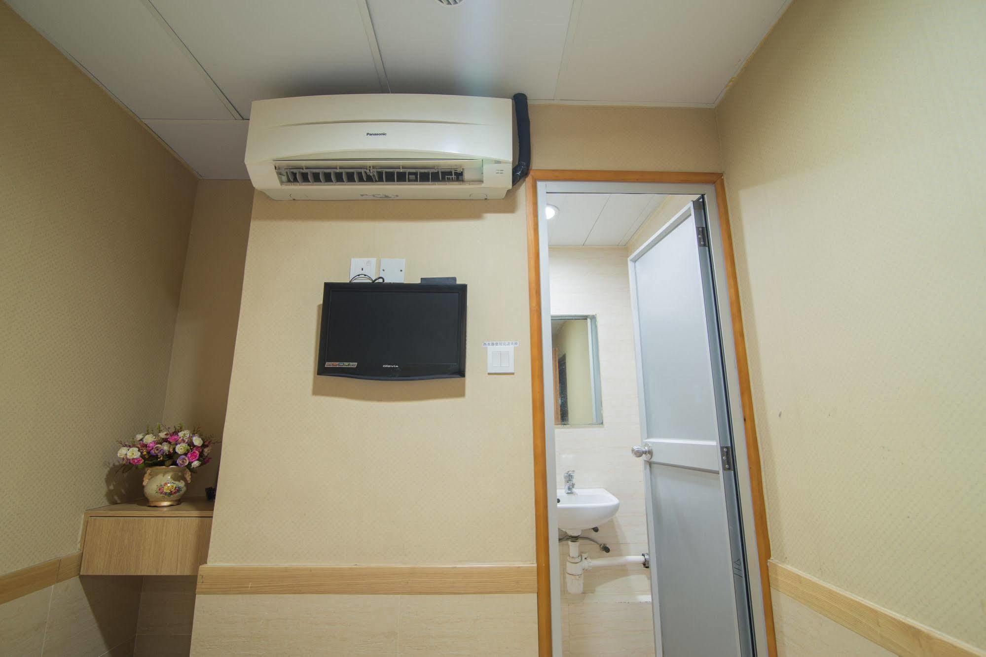 Me Easy Hostel Hong Kong Dış mekan fotoğraf